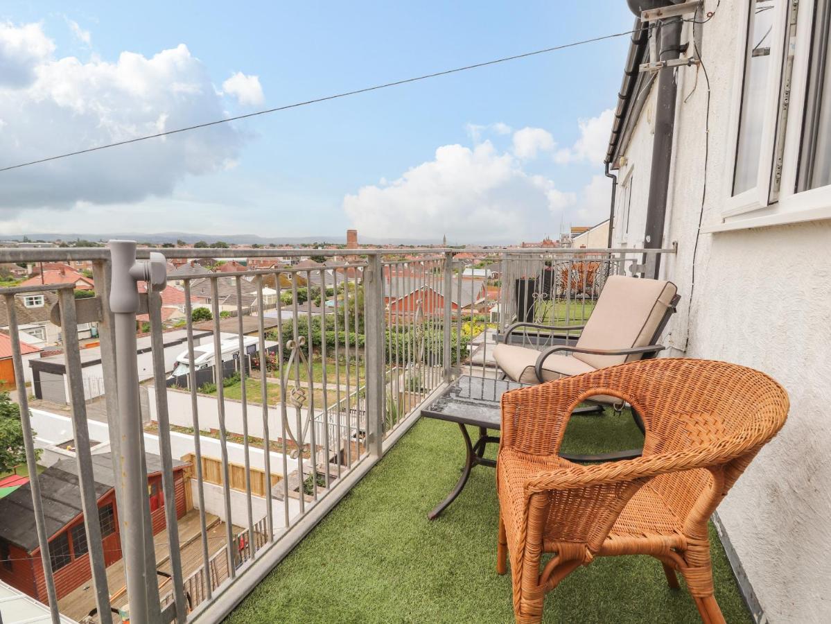 Apartment Ty Uchaf Rhyl